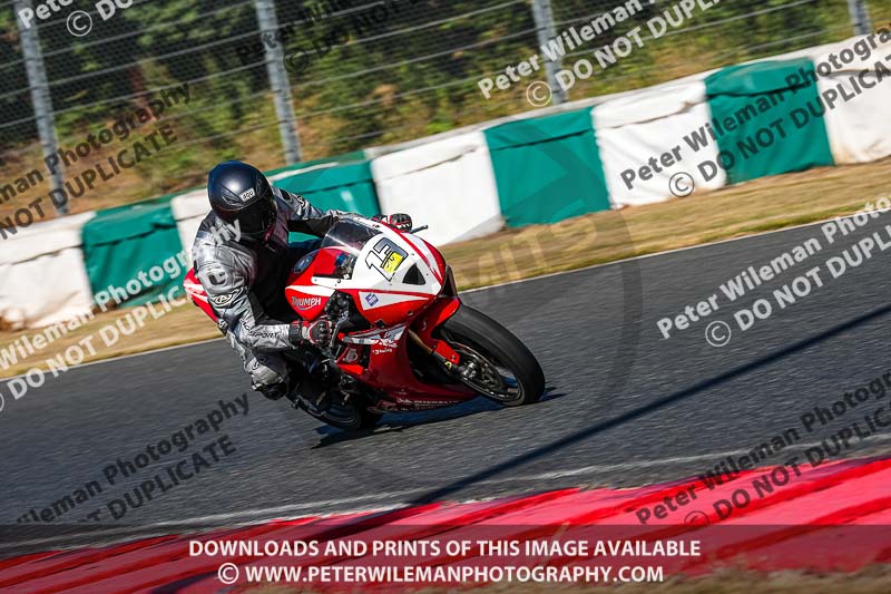 enduro digital images;event digital images;eventdigitalimages;mallory park;mallory park photographs;mallory park trackday;mallory park trackday photographs;no limits trackdays;peter wileman photography;racing digital images;trackday digital images;trackday photos